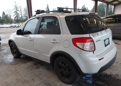 2011 Suzuki Sx4 Jx z USA, uszkodzony, nr VIN JS2YA5A33B6300028